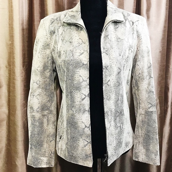 Mix It Jackets & Blazers - Mix It Jacket 100% Leather Beige Snake Print Lined Zips Pockets Size Small [c c]